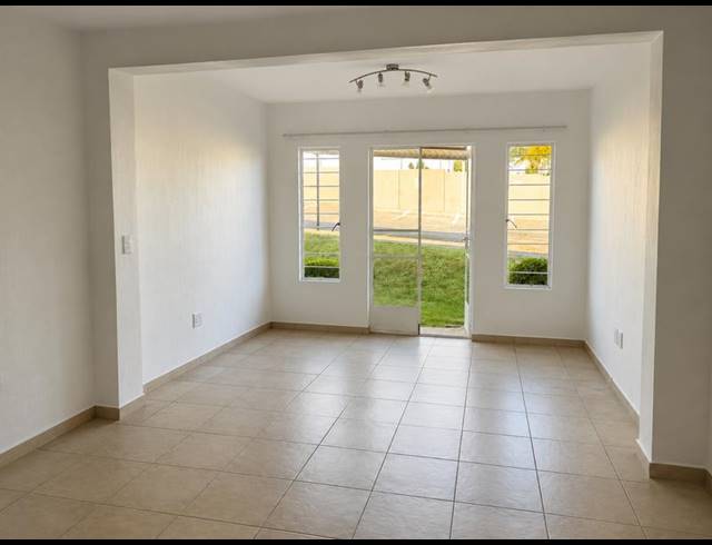 1 BEDROOM PROPERTY TO RENT IN RADIOKOP